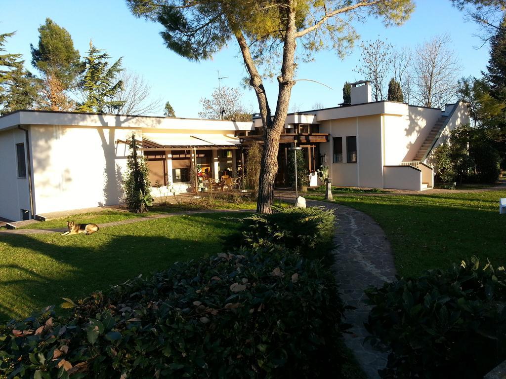 Bed and Breakfast Al Villino Del Sole Фано Экстерьер фото